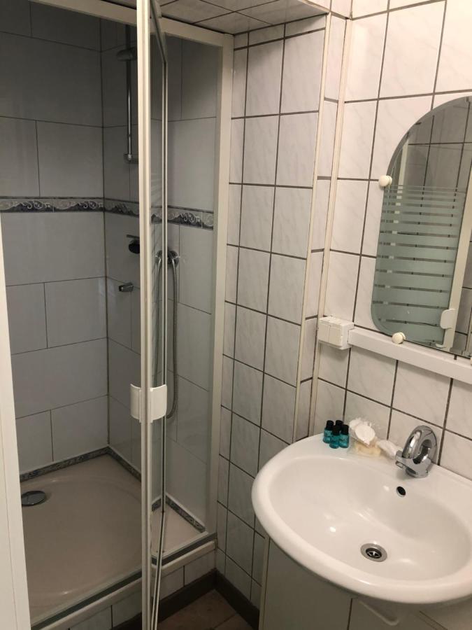 Gaestezimmer Siminciuc Hotel Aachen Luaran gambar