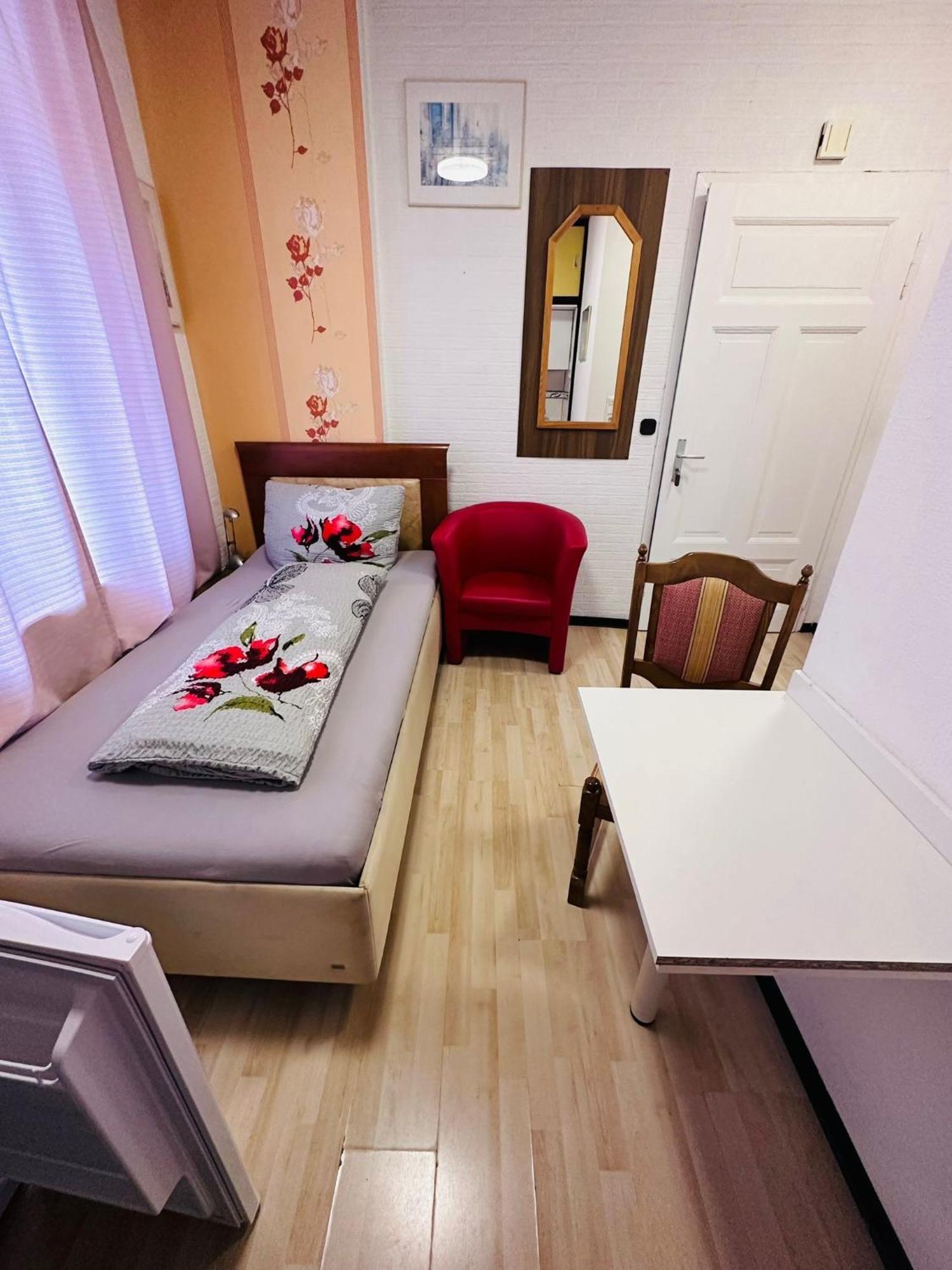 Gaestezimmer Siminciuc Hotel Aachen Luaran gambar
