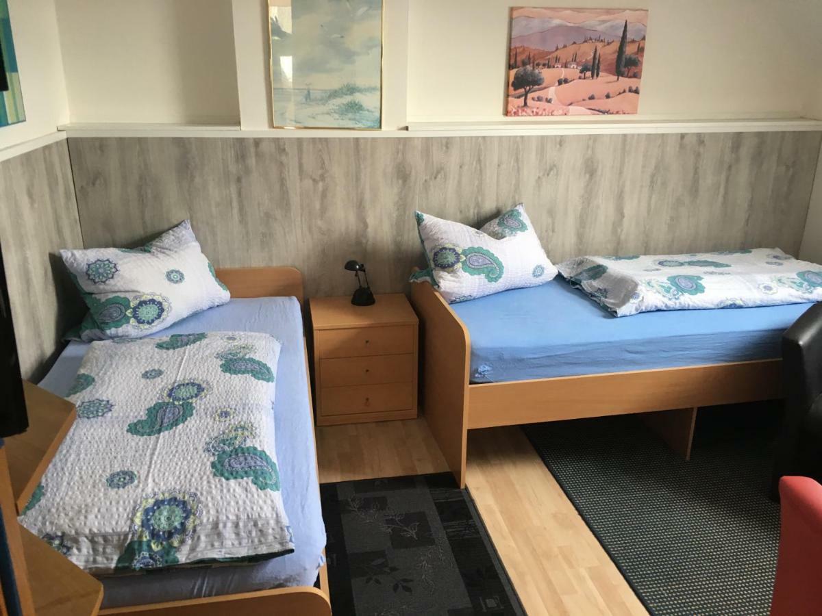 Gaestezimmer Siminciuc Hotel Aachen Luaran gambar
