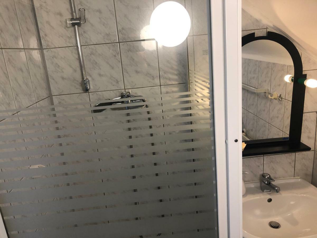Gaestezimmer Siminciuc Hotel Aachen Luaran gambar