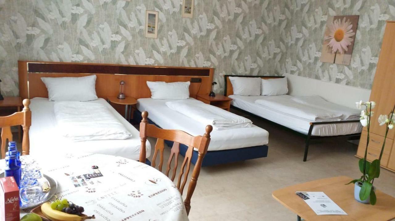 Gaestezimmer Siminciuc Hotel Aachen Luaran gambar